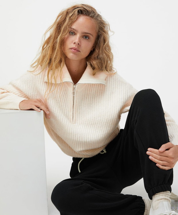 Sweter Oysho, 149 zł zamiast 179 zł
