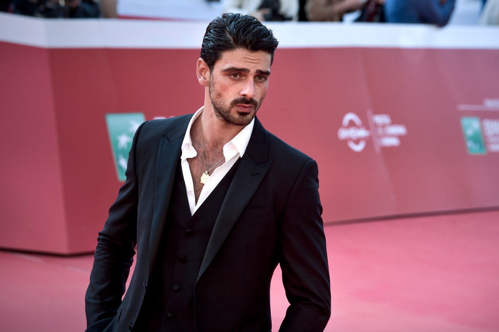 Michele Morrone stracił rolę w serialu Netflixa! Co się stało?