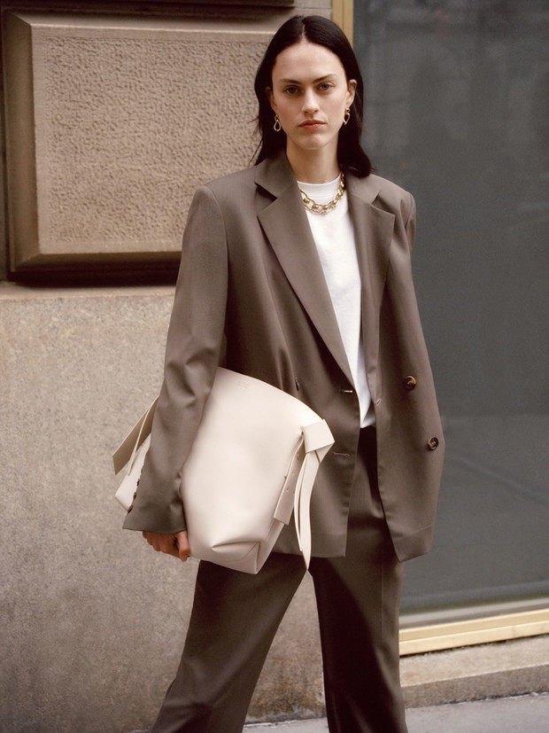 Jenny Fairy na ulicach Nowego Jorku, czyli nowy lookbook marki na wiosnę–lato 2021