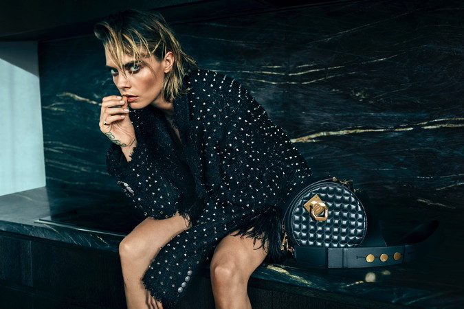 Cara-Delevingne-Balmain-Handbag-Campaign01