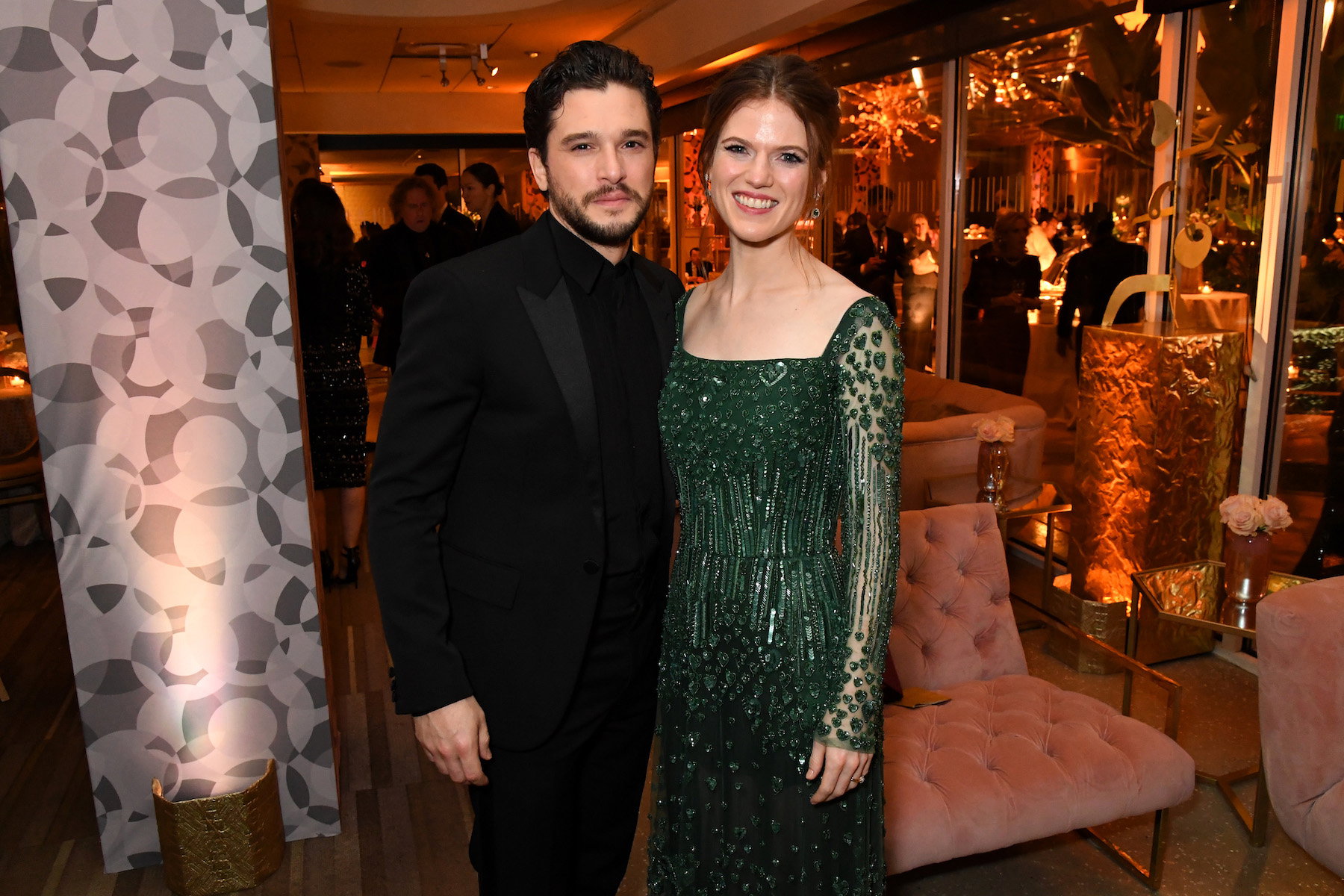 Kit Harington i Rose Leslie zostali rodzicami! Jest pierwsze zdjęcie z dzieckiem