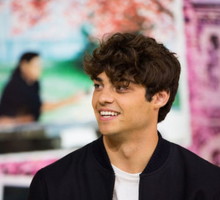 Noah Centineo zdobył się na szczere wyznanie. Aktor był uzależniony od narkotyków
