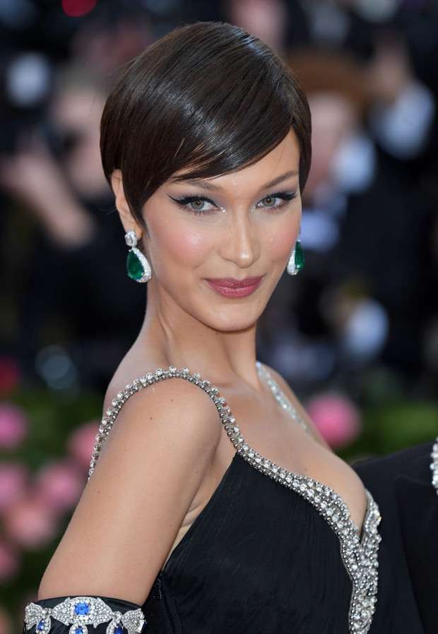 Krótkie fryzury - inspiracje. Bella Hadid