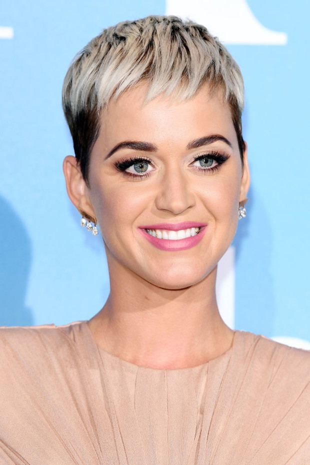 Krótkie fryzury - inspiracje. Katy Perry