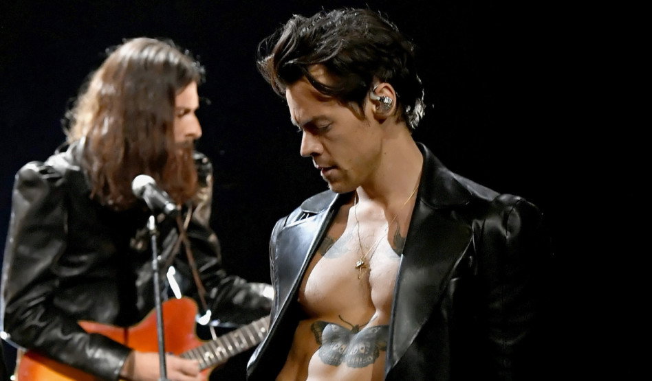 Grammy 2021: Harry Styles odtworzył look z „Clueless” i powiedział coś, czego telewizja nie puściła. Ale my wiemy!