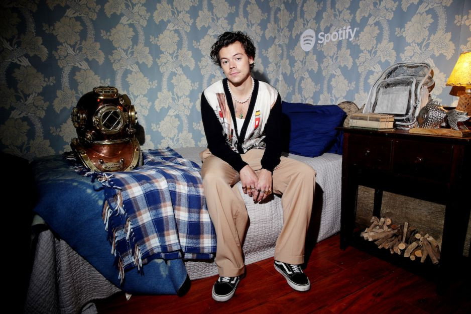 Marzycie, by Harry Styles poczytał wam do snu? Teraz to możliwe – dzięki aplikacji Calm