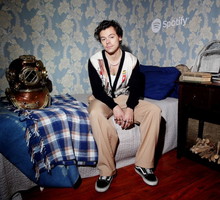 Marzycie, by Harry Styles poczytał wam do snu? Teraz to możliwe – dzięki aplikacji Calm