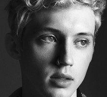 841-570x335_troye