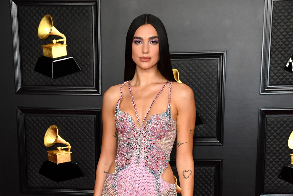 Dua Lipa Grammy 2021