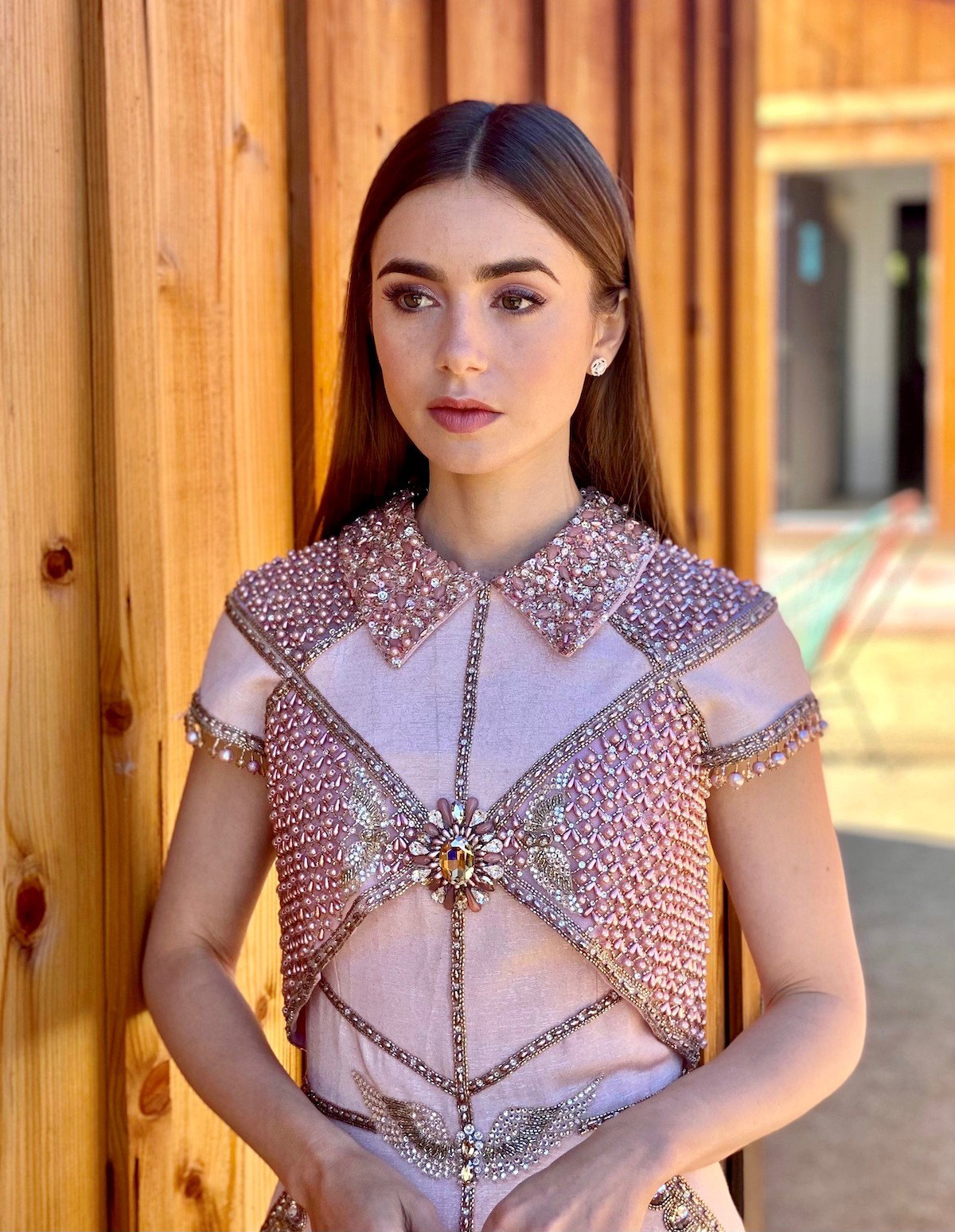 SAG Awards 2021: Najlepsze stylizacje gwiazd. Jak wyglądała Nicola Coughlan z „Bridgertonów” czy Lily Collins z „Emily w Paryżu”?