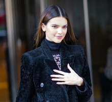 To ulubiony balsam do ust Kendall Jenner! Teraz możesz kupić go taniej