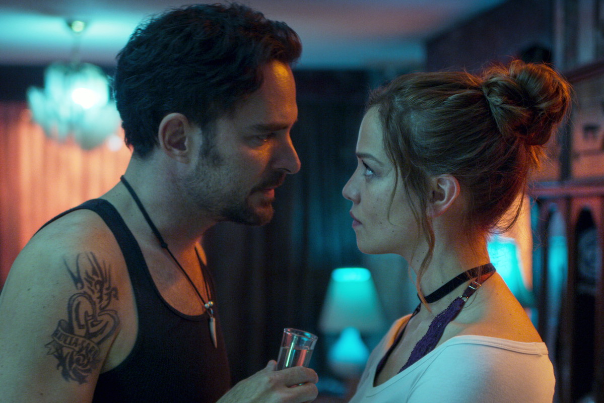 Serial „Kto zabił Sarę?” jest teraz hitem na Netflix. Pobił nawet „New Amsterdam”!