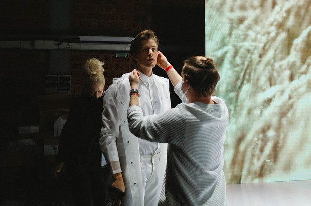 Modivo & eobuwie.pl Supervision Fashion Show – Jakob Kosel)