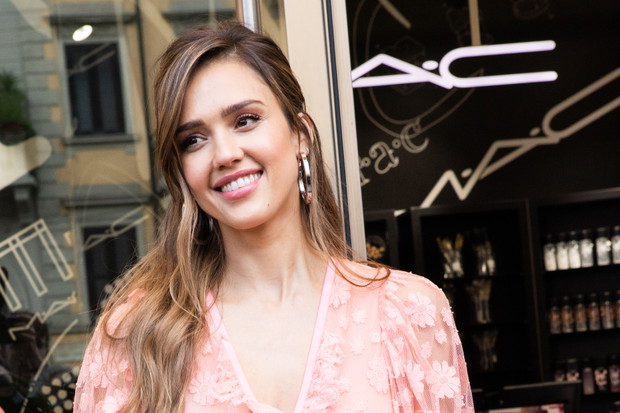 Jessica Alba.