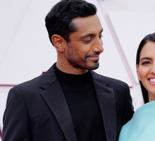 Riz Ahmed i jego żona Fatim Farheen Mirza na 93. ceremonii wręczenia Oscarów