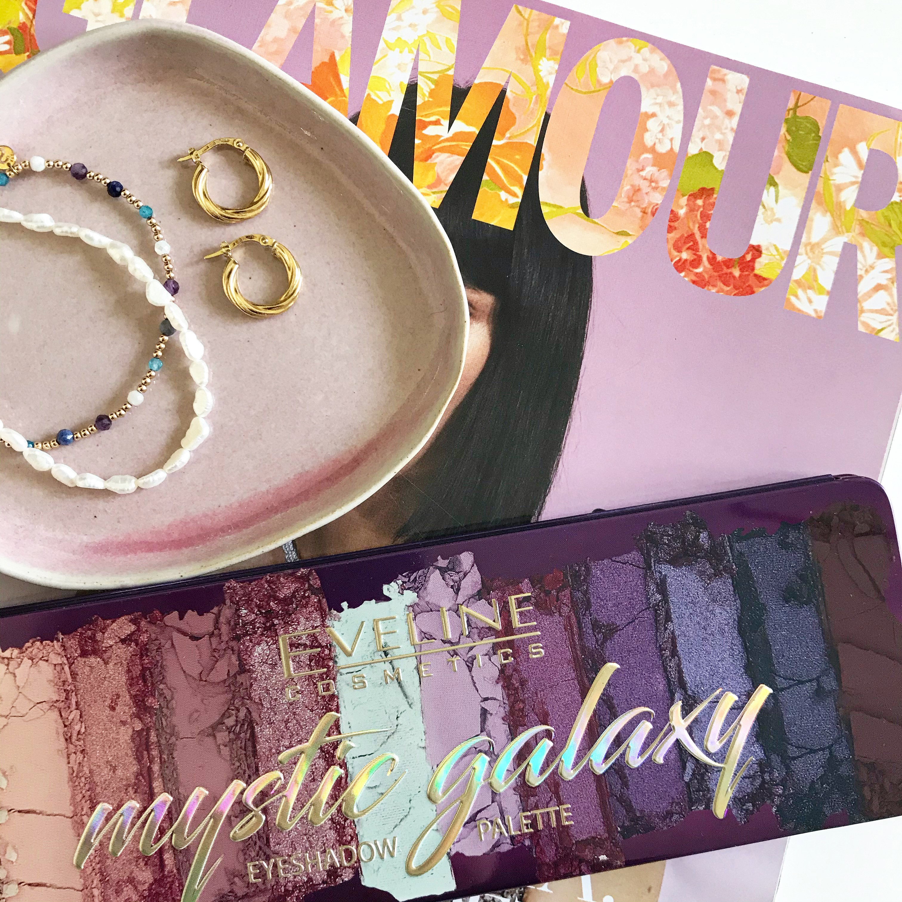Najmodniejszy wiosenny makijaż? Wykonasz go kosmetykami Eveline Cosmetics. Przetestowałyśmy nowości i jesteśmy zachwycone