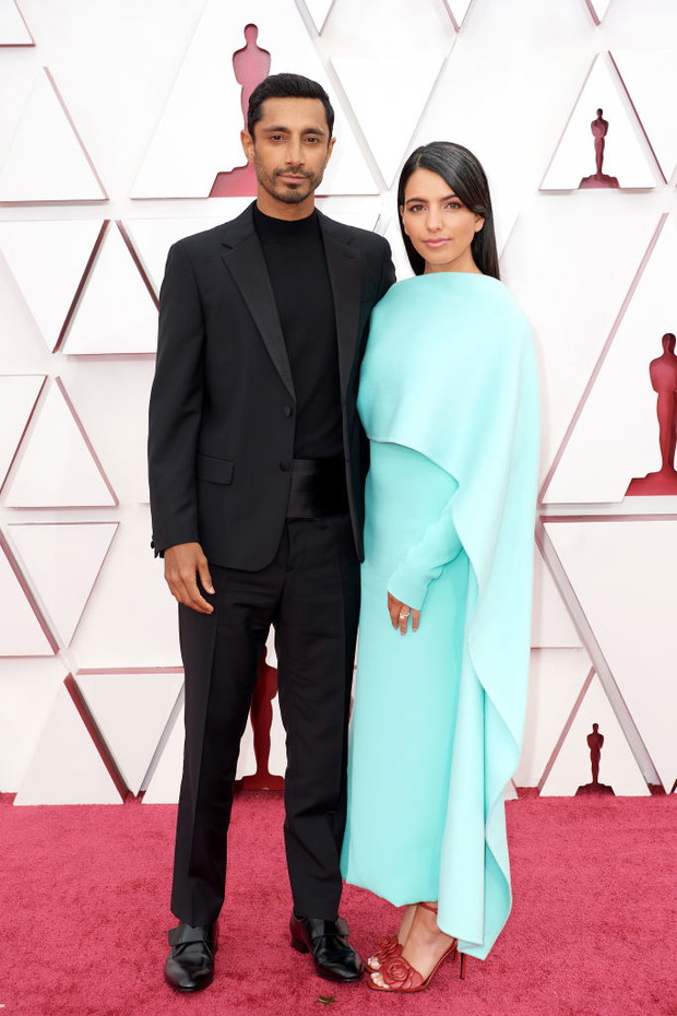 Riz Ahmed i jego żona Fatim Farheen Mirza na 93. ceremonii wręczenia Oscarów
