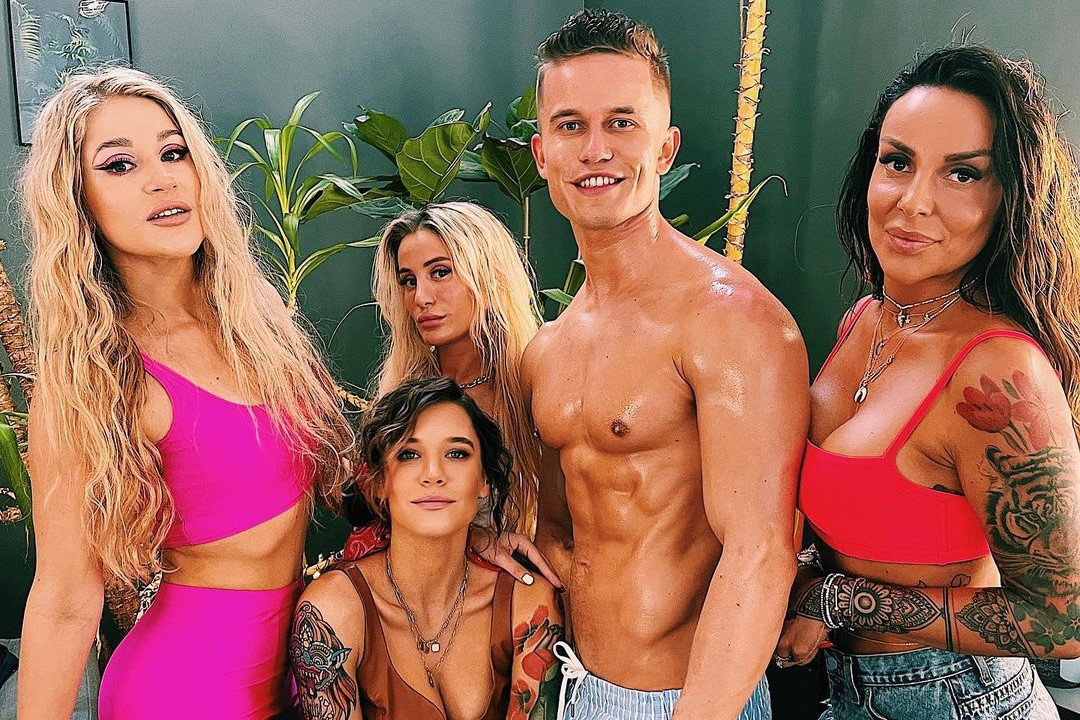Wszystko, co wiemy o nowym reality show „One Night Squad”