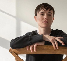 Elliot Page pokazał swoje zdjęcie bez koszulki
