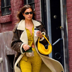 Irina Shayk w płaszczu polskiej marki! To kolejna gwiazda, która postawiła na projekt Sary Boruc. Wow!