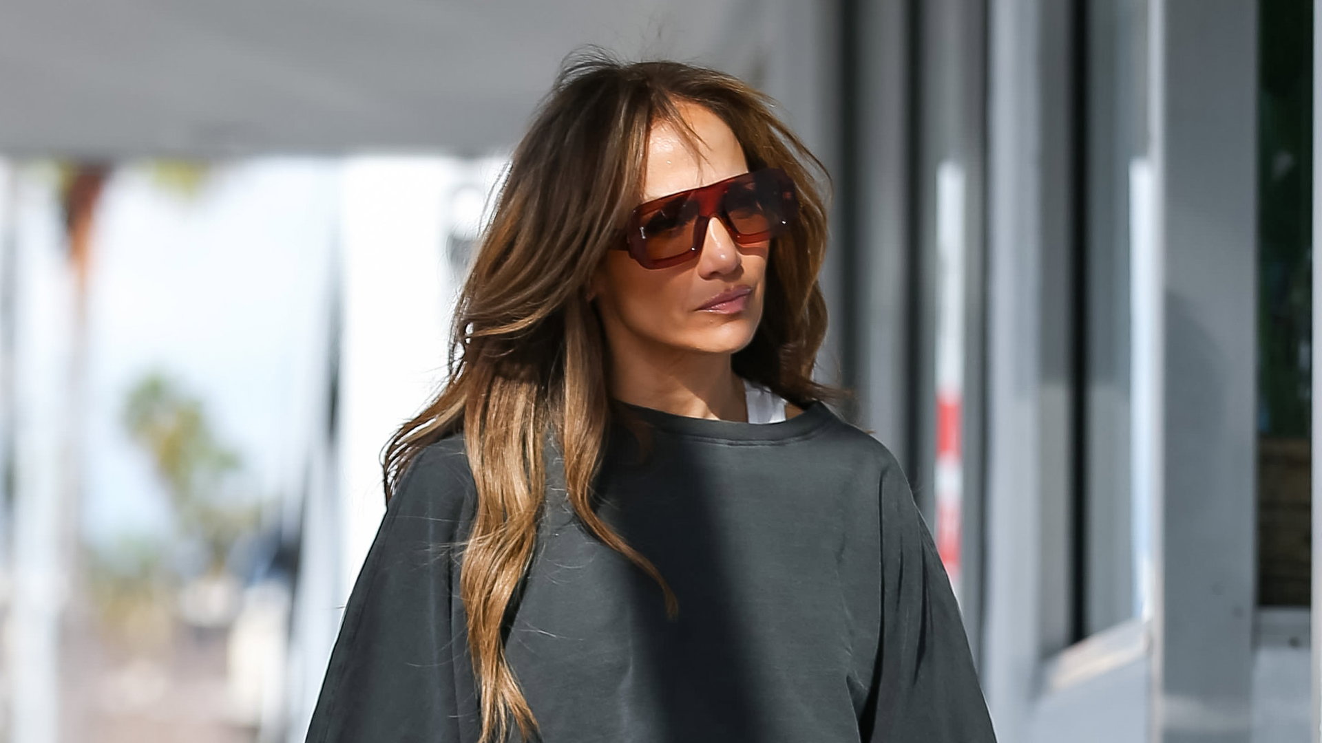 jlo1-be8f820