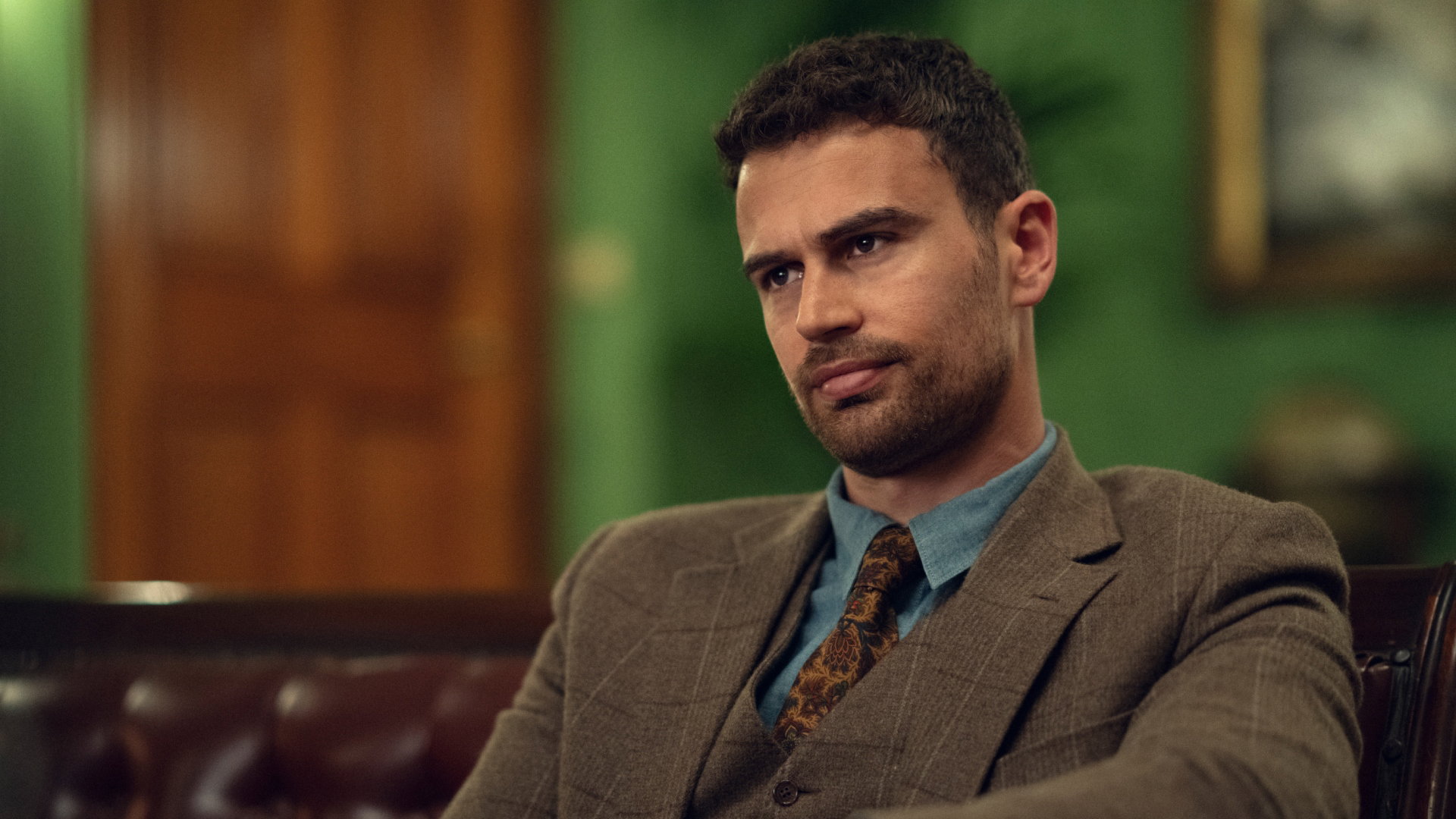 theo-james-4504f6a