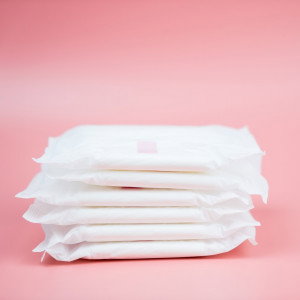 Kolejna popularna sieć supermarketów walczy z ubóstwem menstruacyjnym. Oby więcej takich akcji!