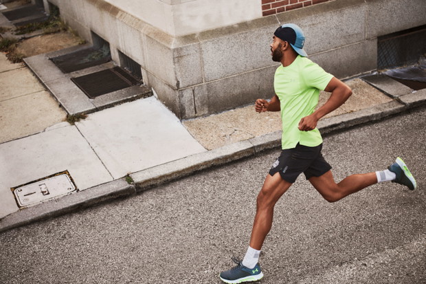 FEEL ICE COLD – innowacyjna technologia ISO-CHILL od Under Armour