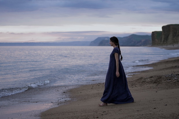 Dakota Johnson w filmie Netfliksa na podstawie prozy Jane Austen