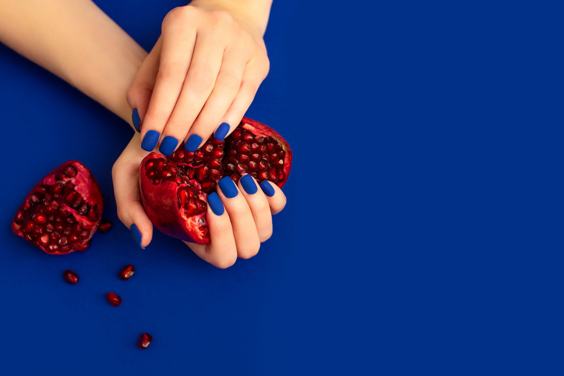 Lakier winylowy do paznokci – jak go nakładać? Ten manicure to hit ostatnich czasów