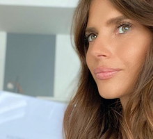 Weronika Rosati dostała główną rolę w zagranicznym filmie. Pokazała właśnie zdjęcie z planu, na którym pozuje ze słynnym aktorem!