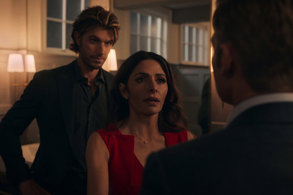 Sarah Shahi i Adam Demos z serialu „Sex/Life”