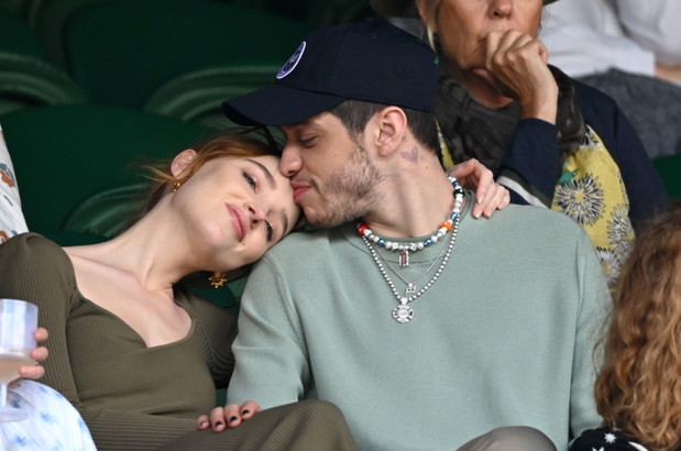 Phoebe Dynevor i Pete Davidson oficjalnie razem!