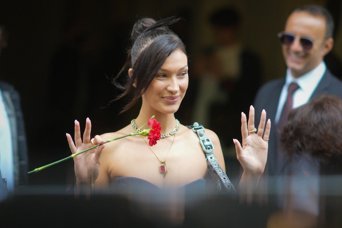 Bella Hadid ma nowego chłopaka! „Najlepszy czas w moim życiu” – mówi modelka. Kim jest Marc Kalman, jej wybranek?