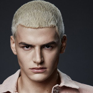 Top Model 9: Mikołaj Śmieszek. Wiek, wzrost, wymiary i wszystko, co chcielibyście wiedzieć o finaliście Top Model 2020 [KWESTIONARIUSZ]