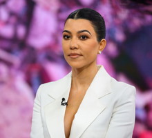 kourtney-kardashian1-e75141f