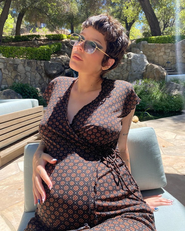 Czy Halsey już urodziła?
