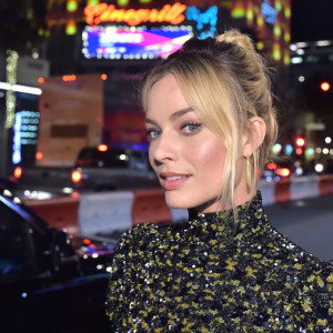 Ten olejek do włosów to już legenda! Używają go gwiazdy, na czele z Brie Larson i Margot Robbie. Co potrafi?