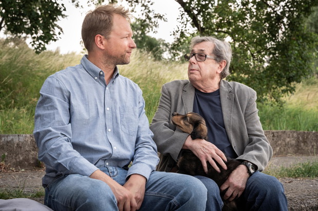 Janusz Gajos i Maciej Stuhr w filmie „Fuks 2”