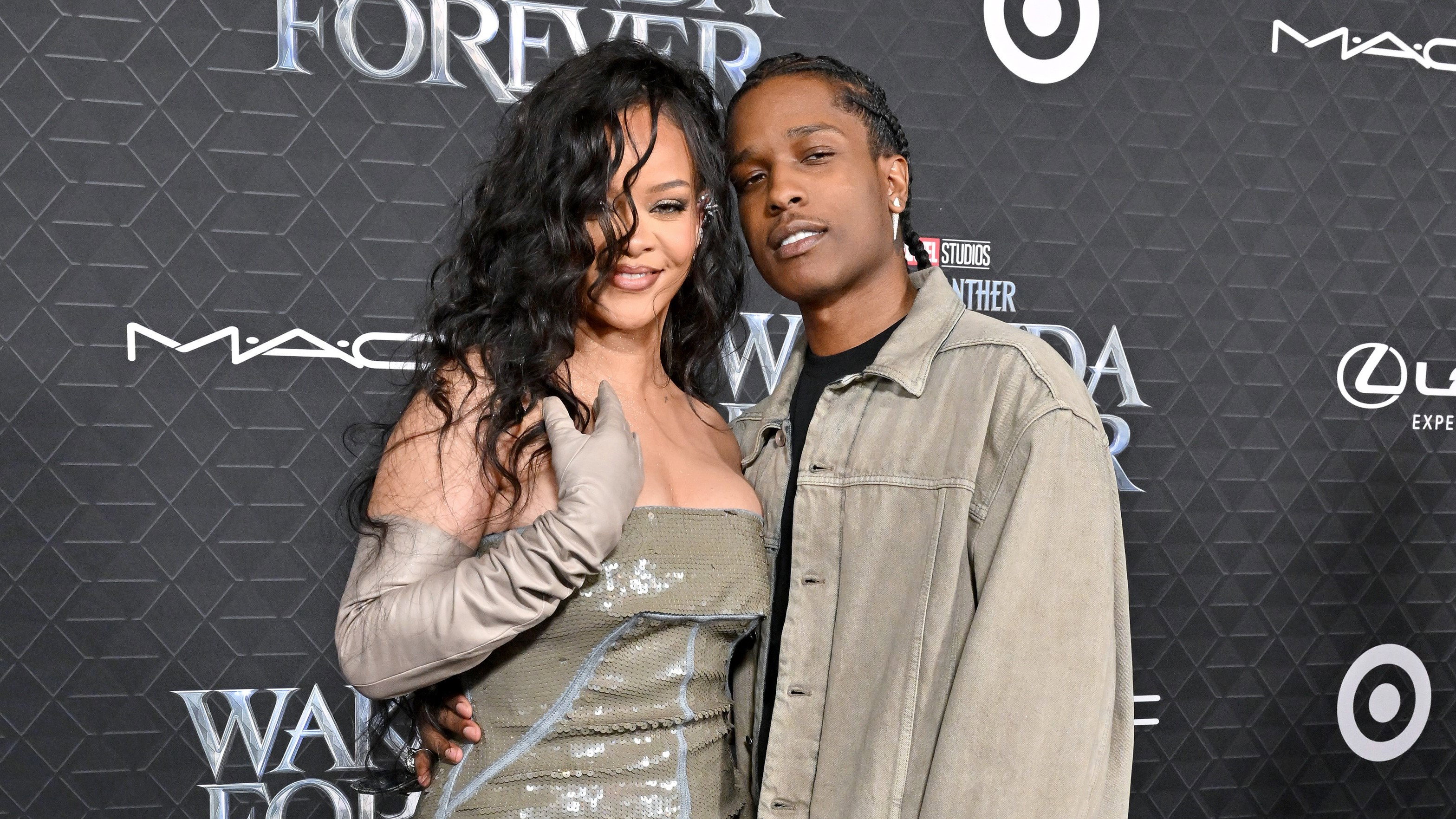 rihanna-juz-planuje-kolejna-ciaze-chcialaby-miec-wiecej-dzieci-z-asapem-c0645f2