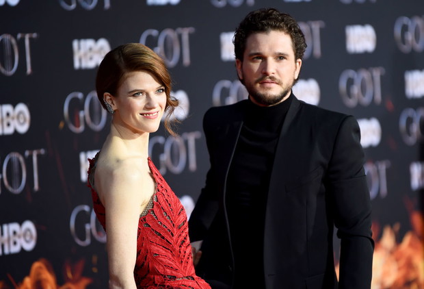 Rose Leslie i Kit Harrington