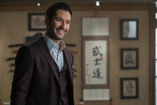 Tom Ellis, czyli Lucyfer Morningstar / Michael z serialu „Lucyfer”