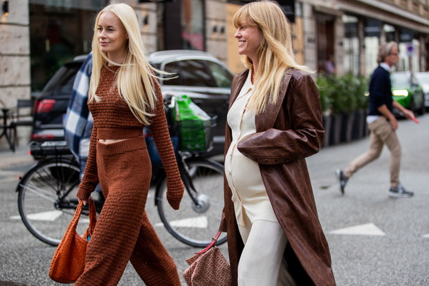 Moda uliczna na Copenhagen Fashion Week wiosna-lato 2022