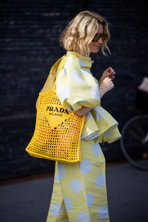 Moda uliczna na Copenhagen Fashion Week wiosna-lato 2022