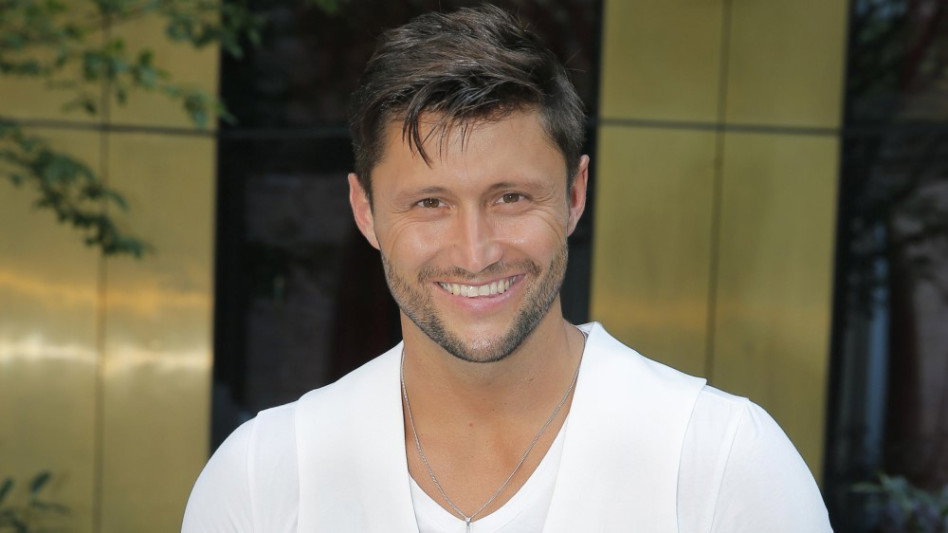 Kim jest Piotr Mróz?