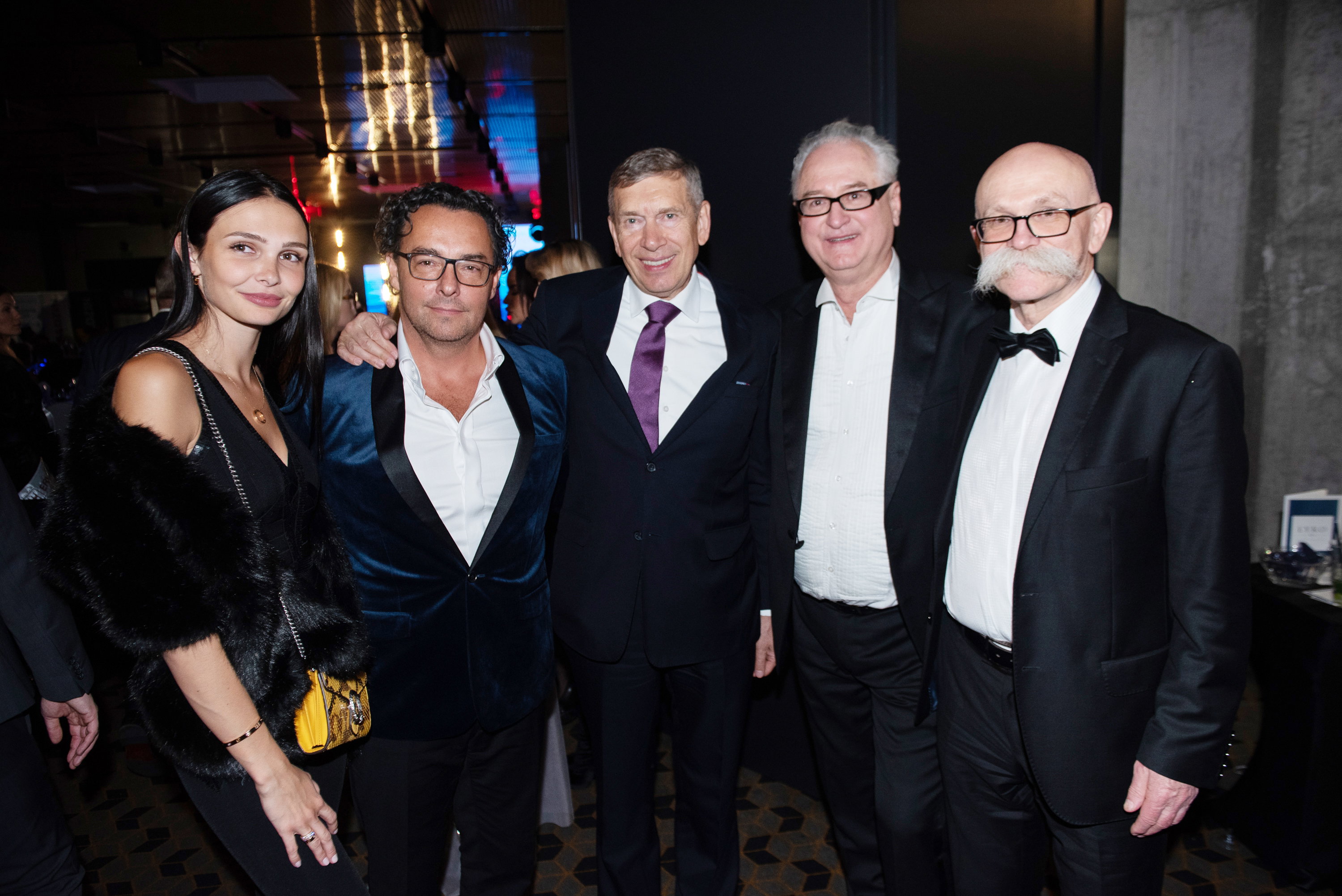 Paweł i Paulina Trochimiuk (Partner of Promotion), Andrzej Wodzyński (Grupa Tubądzin), Mariusz Pujszo (Luksusowa Marka Roku), Władysław Grochowski (Grupa Arche)