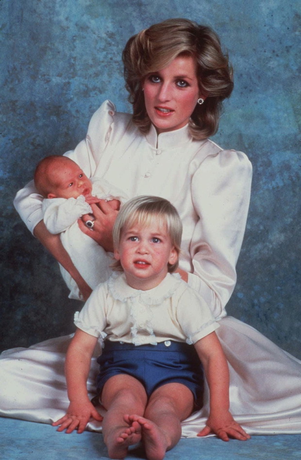 Księżna Diana z synami Williamem i Harrym