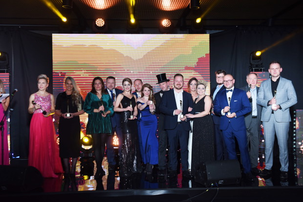 Laureaci statuetki „Luksusowa Marka Roku 2019”: Browar Kościerzyna, Lingwistyczna Szkoła Wyższa, Gospodarstwo Szkółkarskie Łazuccy, AMC Aviation, Klinika Beauty Kingdom, Novak Designers, Magik Markus i Arashi, iON Hair Design, Marta Kozłowska Projektantka