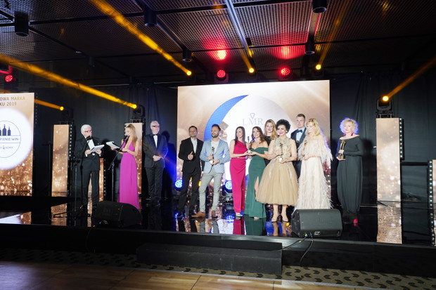 Laureaci statuetki „Super Luksusowa Marka Roku 2019”: Hydro San, Dream Go Exclusive Travel, ANKOL, Multiplanta, KGH Polska, Jubiler Agnieszka Celmer, Eveline Cosmetics, Christian Laurent