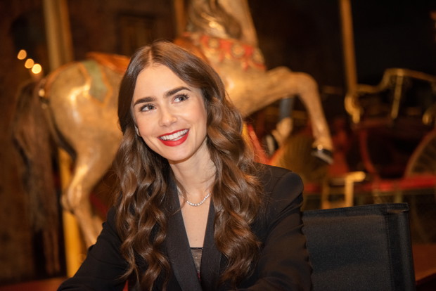 Lily Collins wzięła ślub! Suknia ślubna gwiazdy „Emily w Paryżu” nie mogła być piękniejsza!!!
